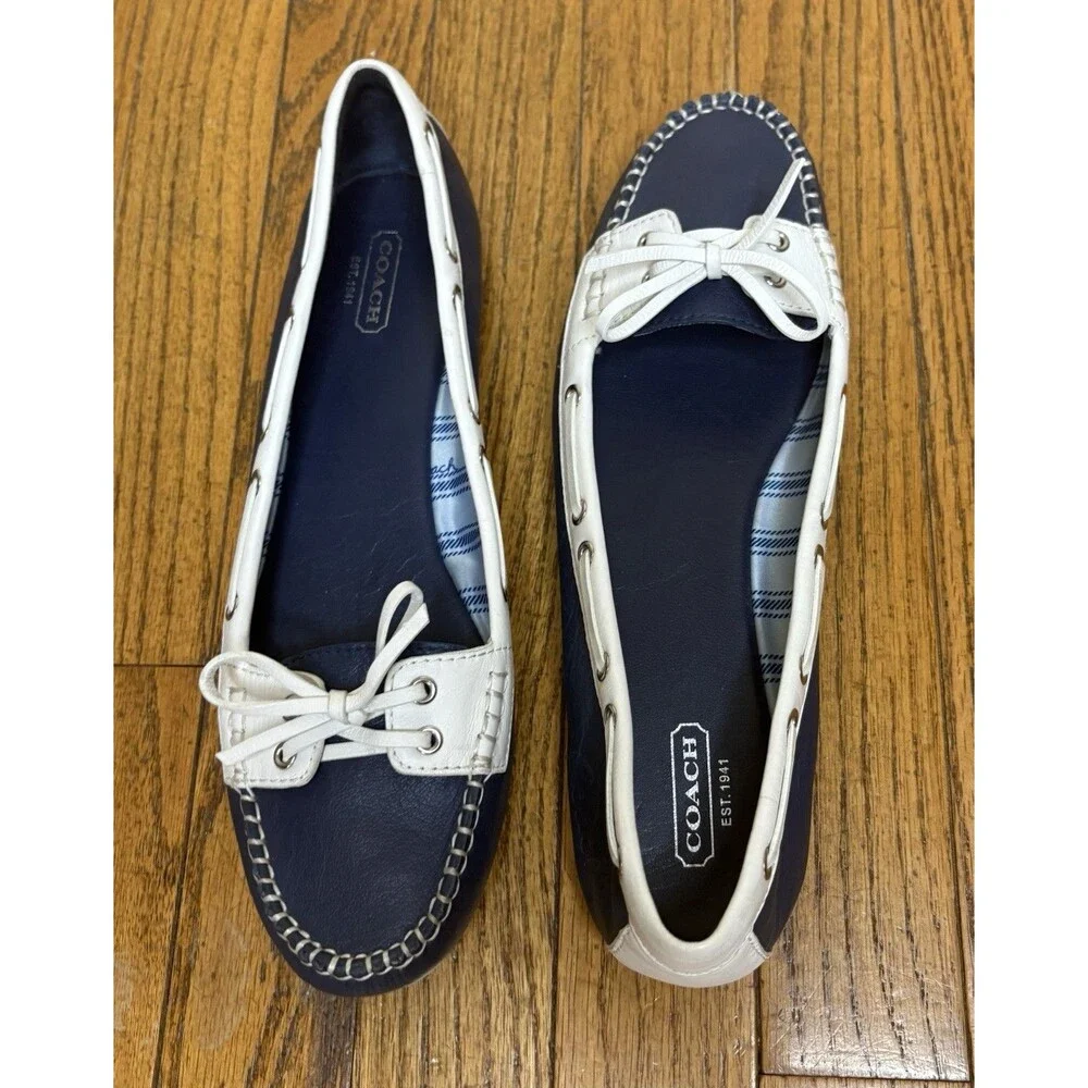 Coach Percy Leather Boat Shoes Women’s Size 10B Navy Cream A2775